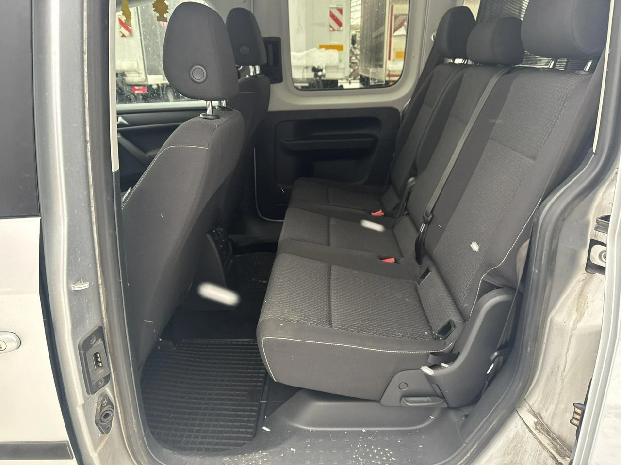 Volkswagen Caddy - Zdjęcie 13