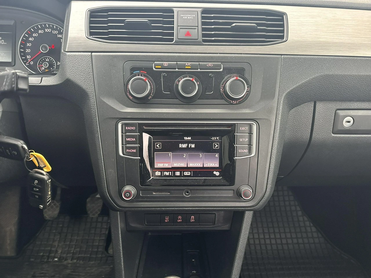 Volkswagen Caddy - Zdjęcie 19