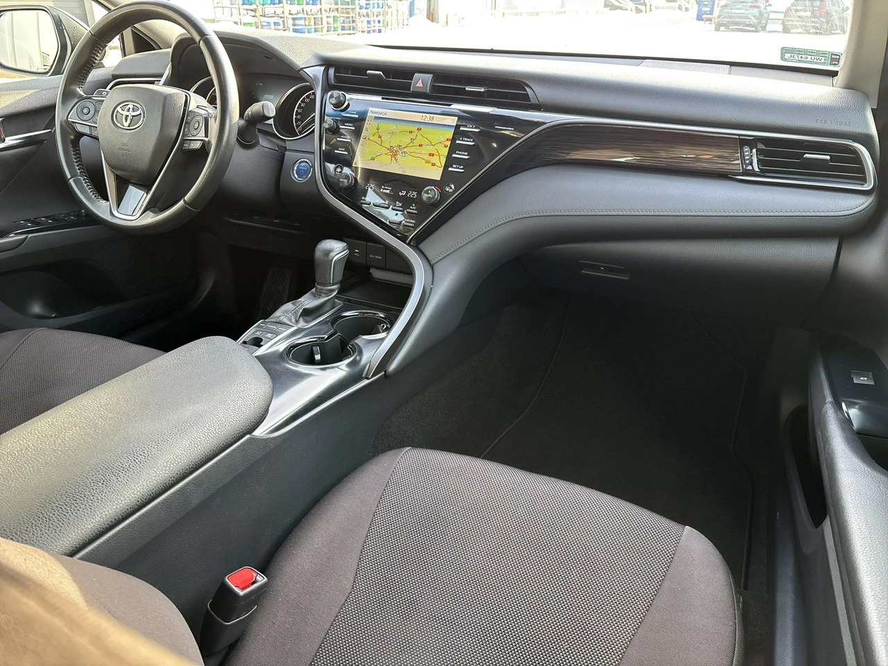 Toyota Camry - Zdjęcie 15