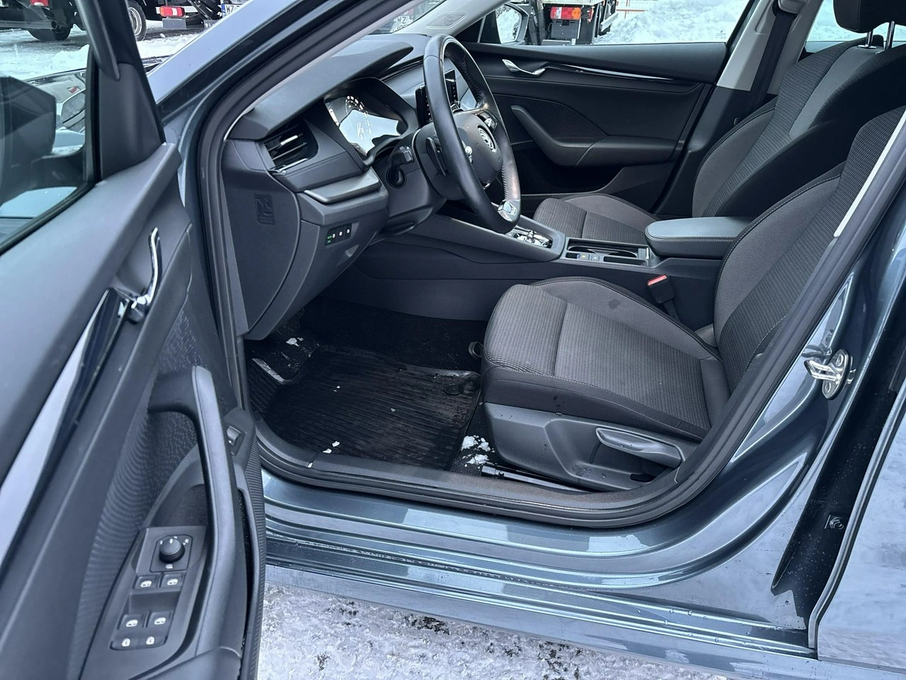 Skoda Octavia - Zdjęcie 10