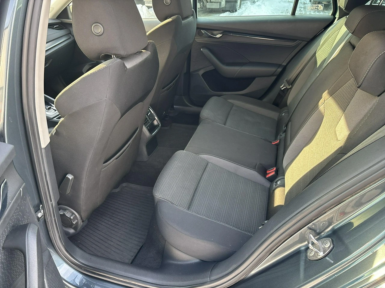 Skoda Octavia - Zdjęcie 11