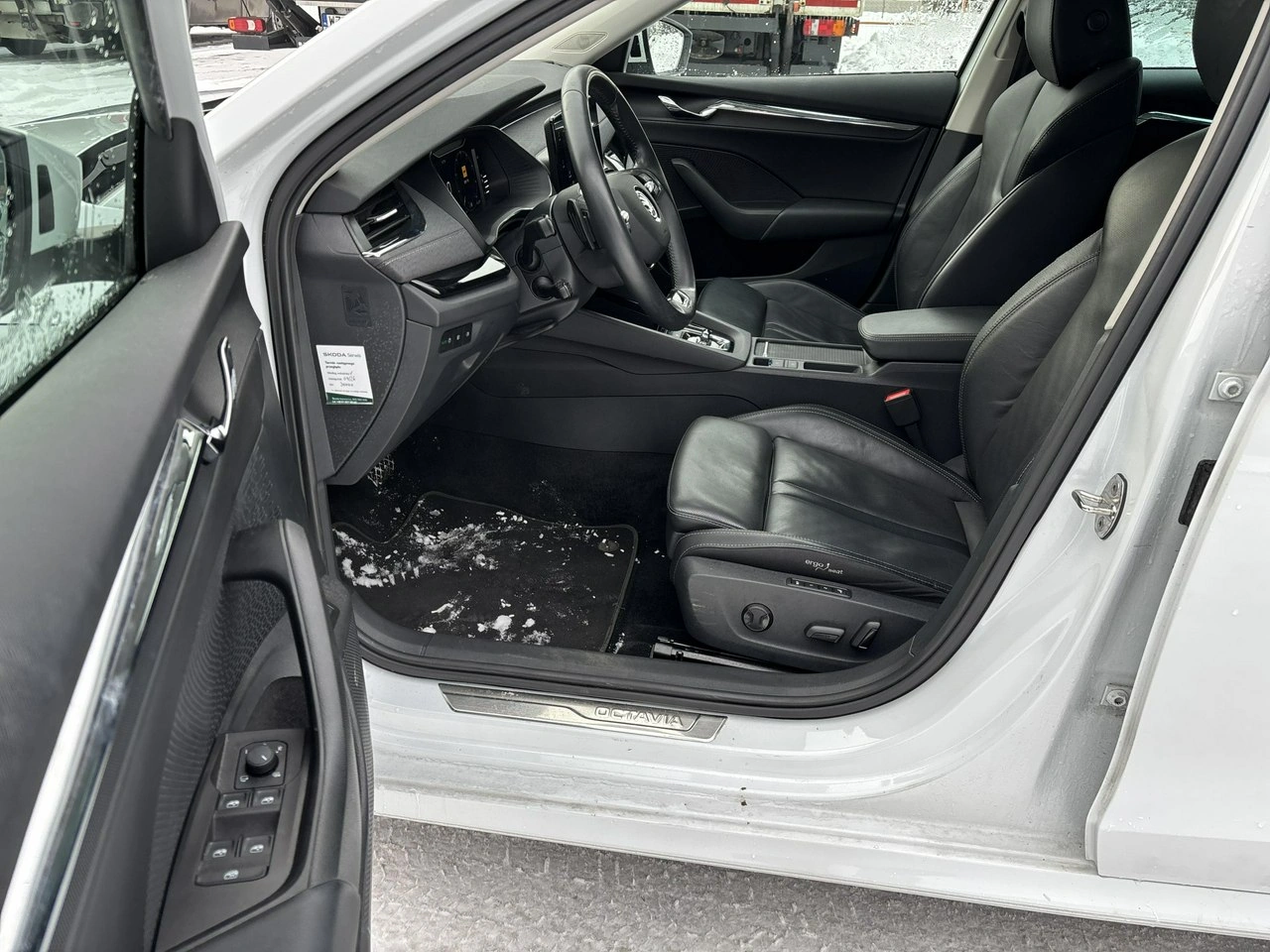 Skoda Octavia - Zdjęcie 10