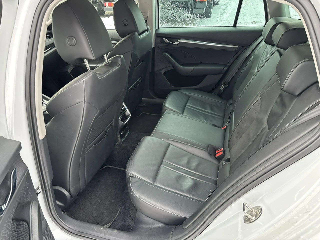 Skoda Octavia - Zdjęcie 11