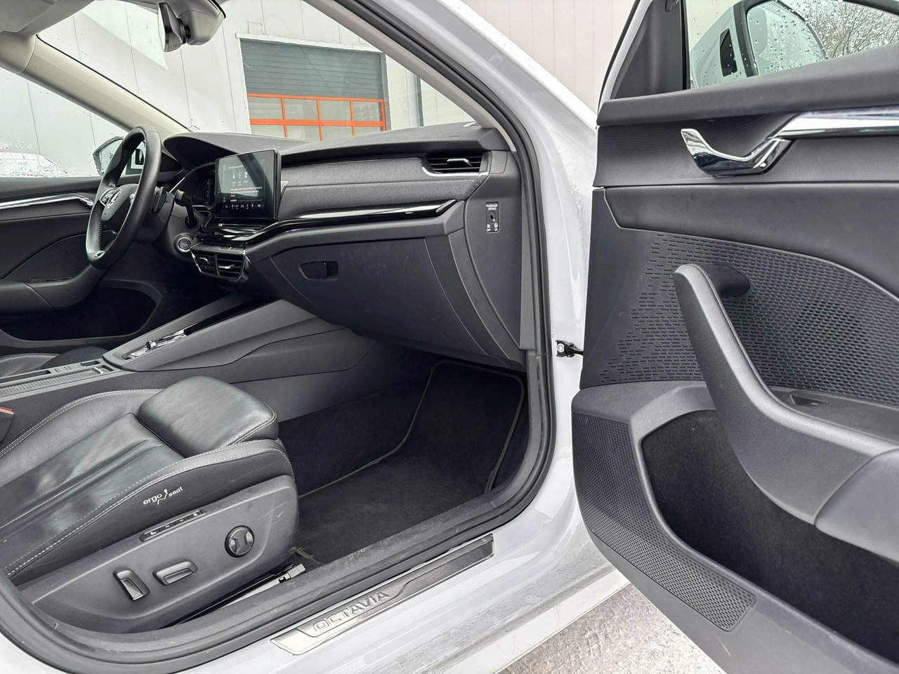 Skoda Octavia - Zdjęcie 16