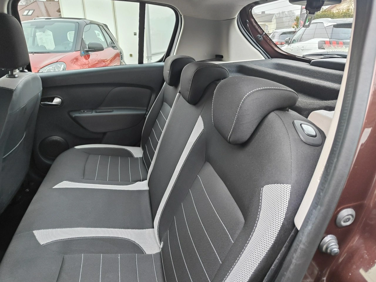 Dacia Sandero Stepway - Zdjęcie 25