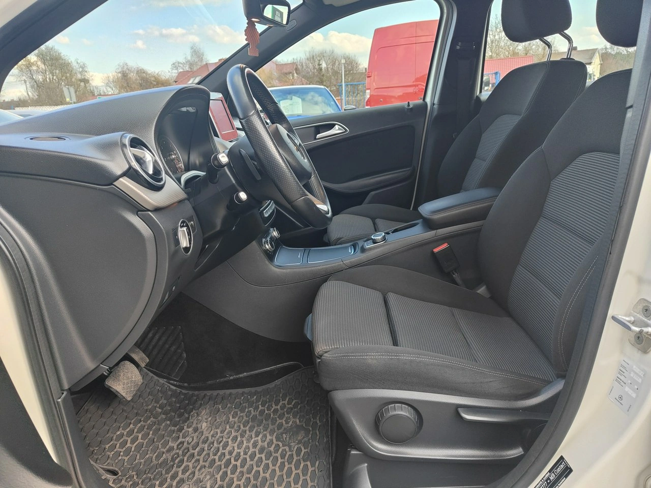 Mercedes B 246 - Zdjęcie 6