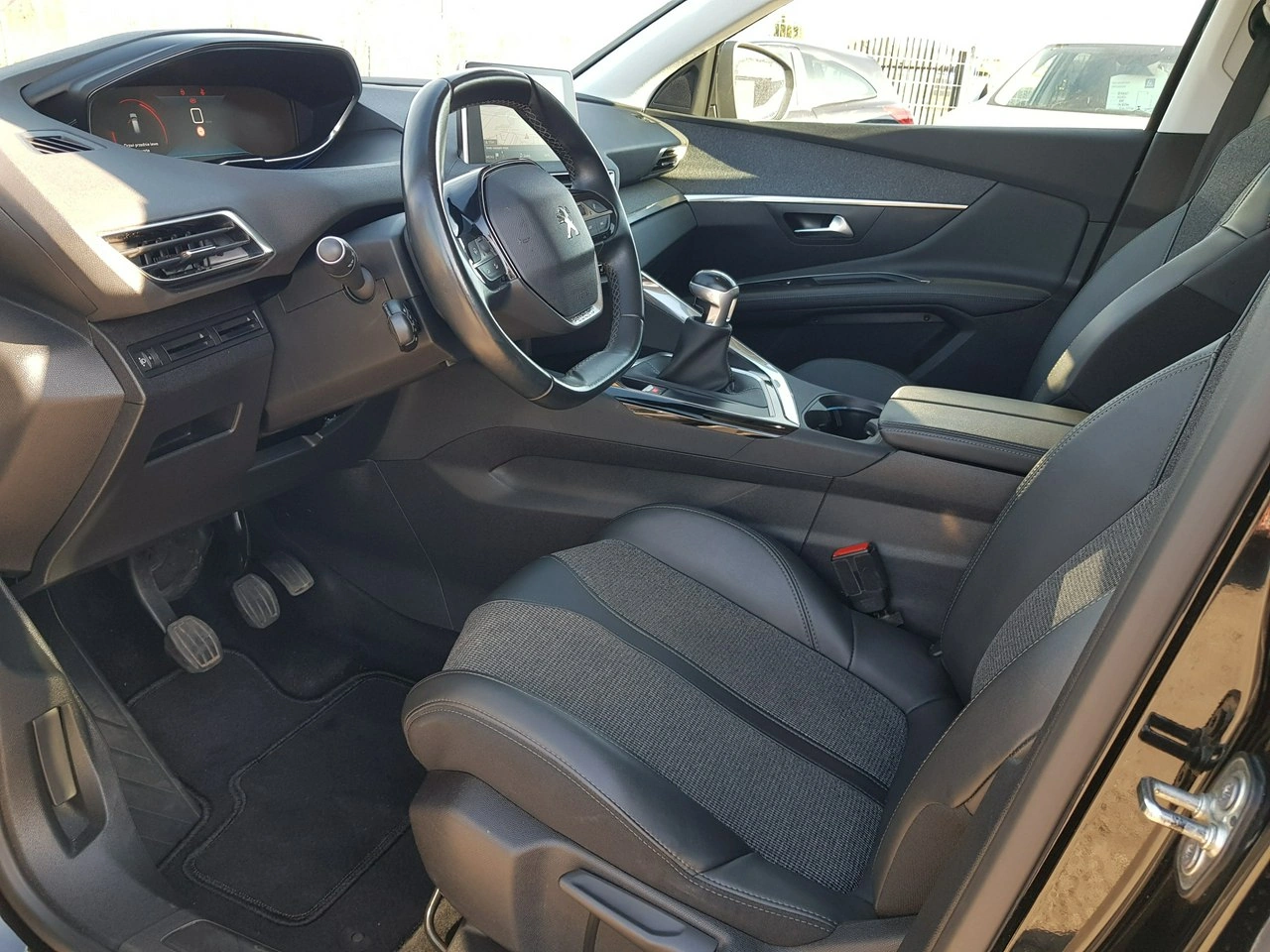 Peugeot 3008 - Zdjęcie 9