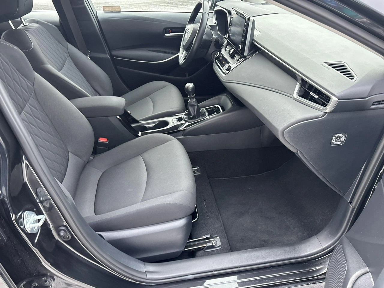 Toyota Corolla - Zdjęcie 16