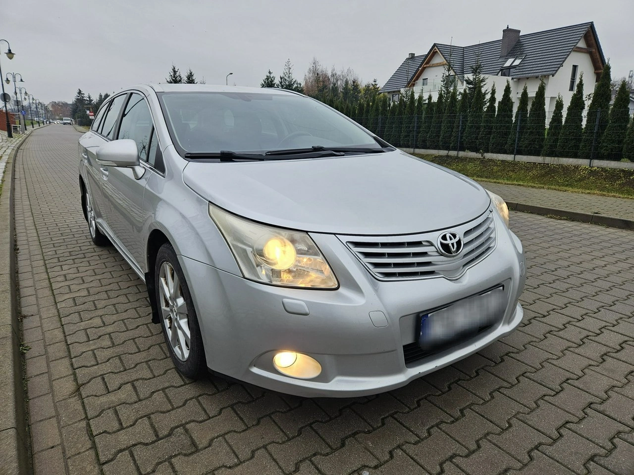 Toyota Avensis - Zdjęcie 2