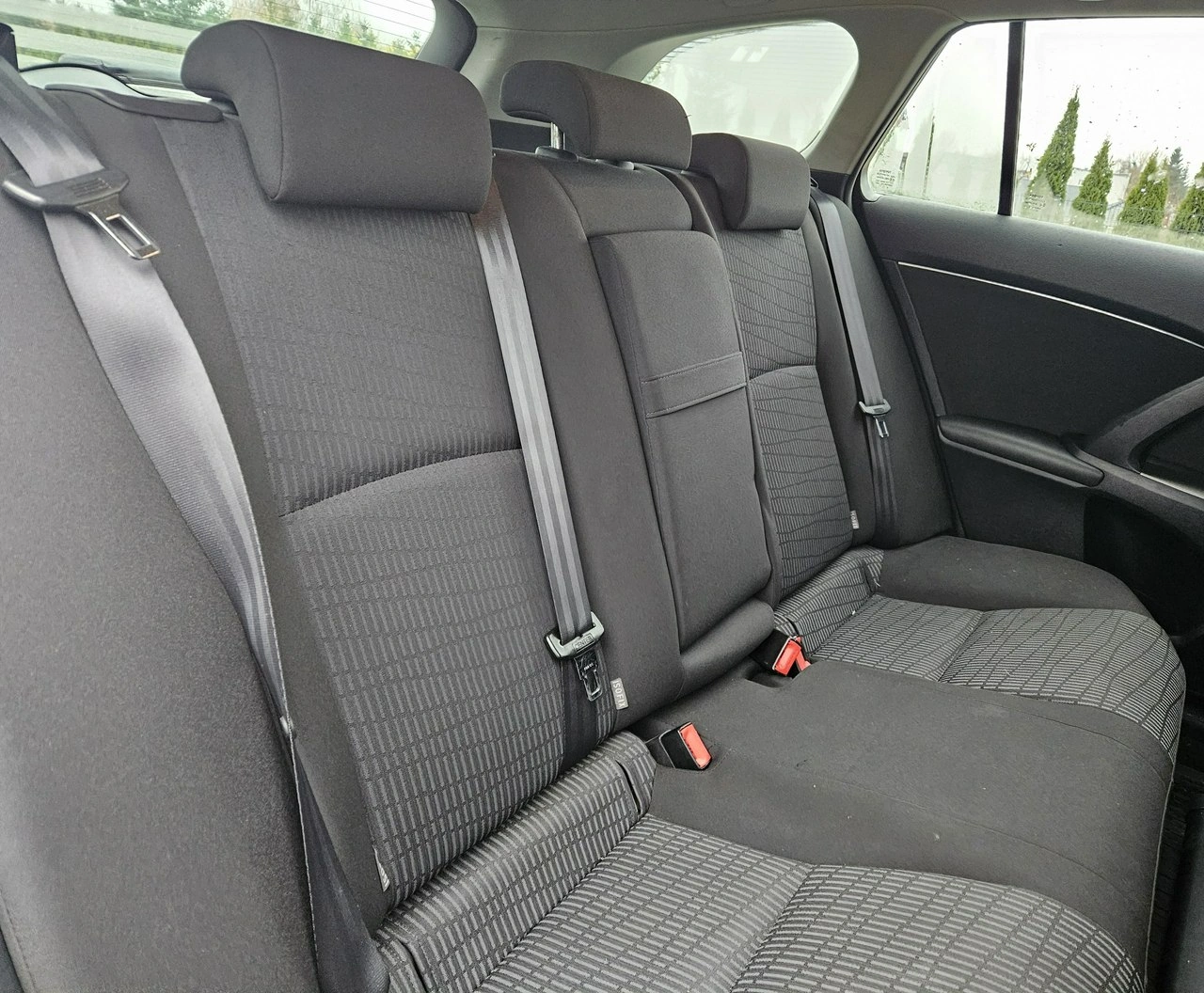 Toyota Avensis - Zdjęcie 7