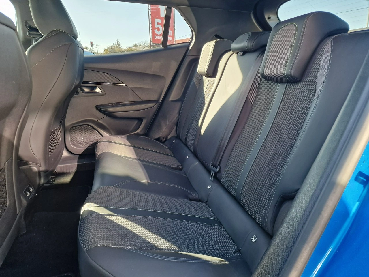 Peugeot 2008 - Zdjęcie 19